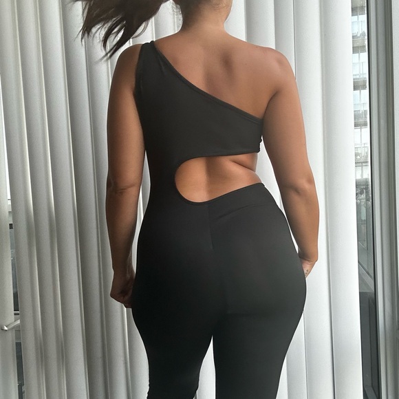 Black jumpsuit - Picture 4 of 5